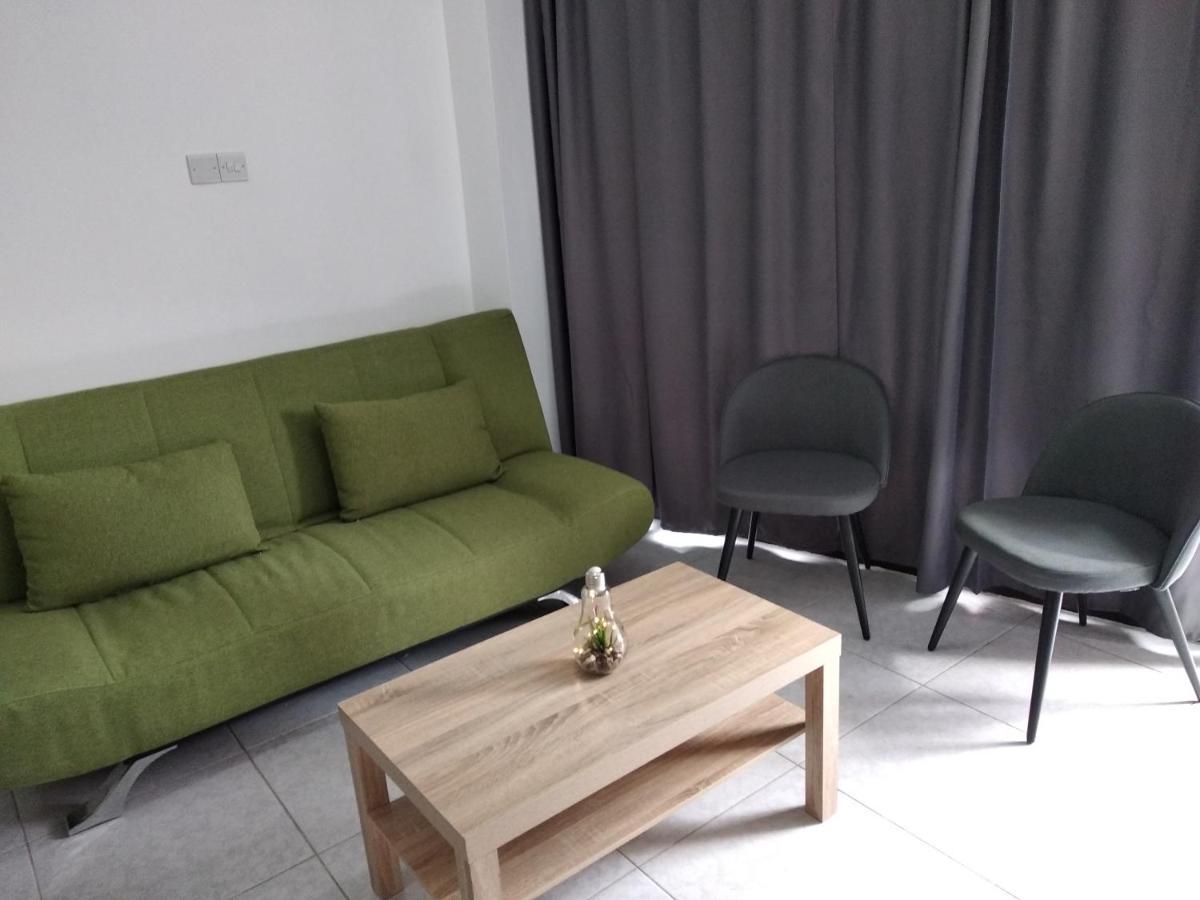 Cozy Place In The Heart Of Harbor Apartment Пафос Екстериор снимка