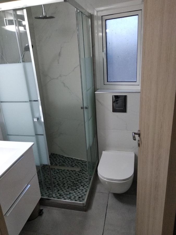 Cozy Place In The Heart Of Harbor Apartment Пафос Екстериор снимка